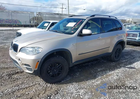 2013 BMW X5 xDrive35I/xDrive35I Premium/xDrive35I Sport Activity из США, поврежденный, VIN 5UXZV4C56D0B23560